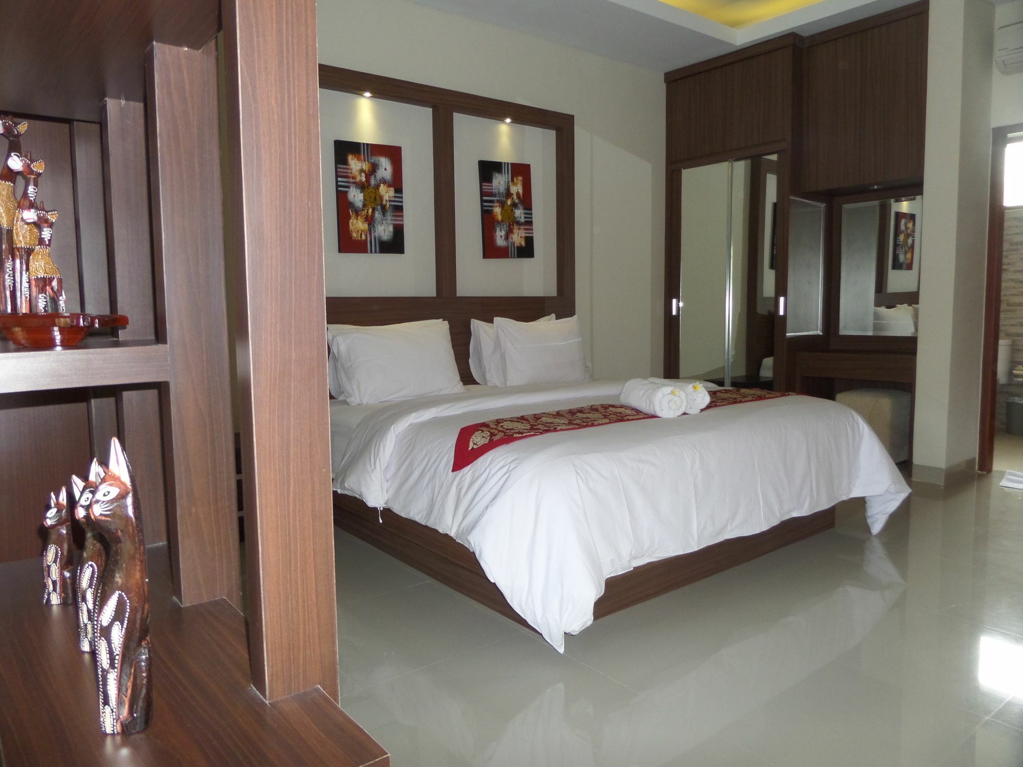 Royal Majesty Villas Kuta Lombok Buitenkant foto