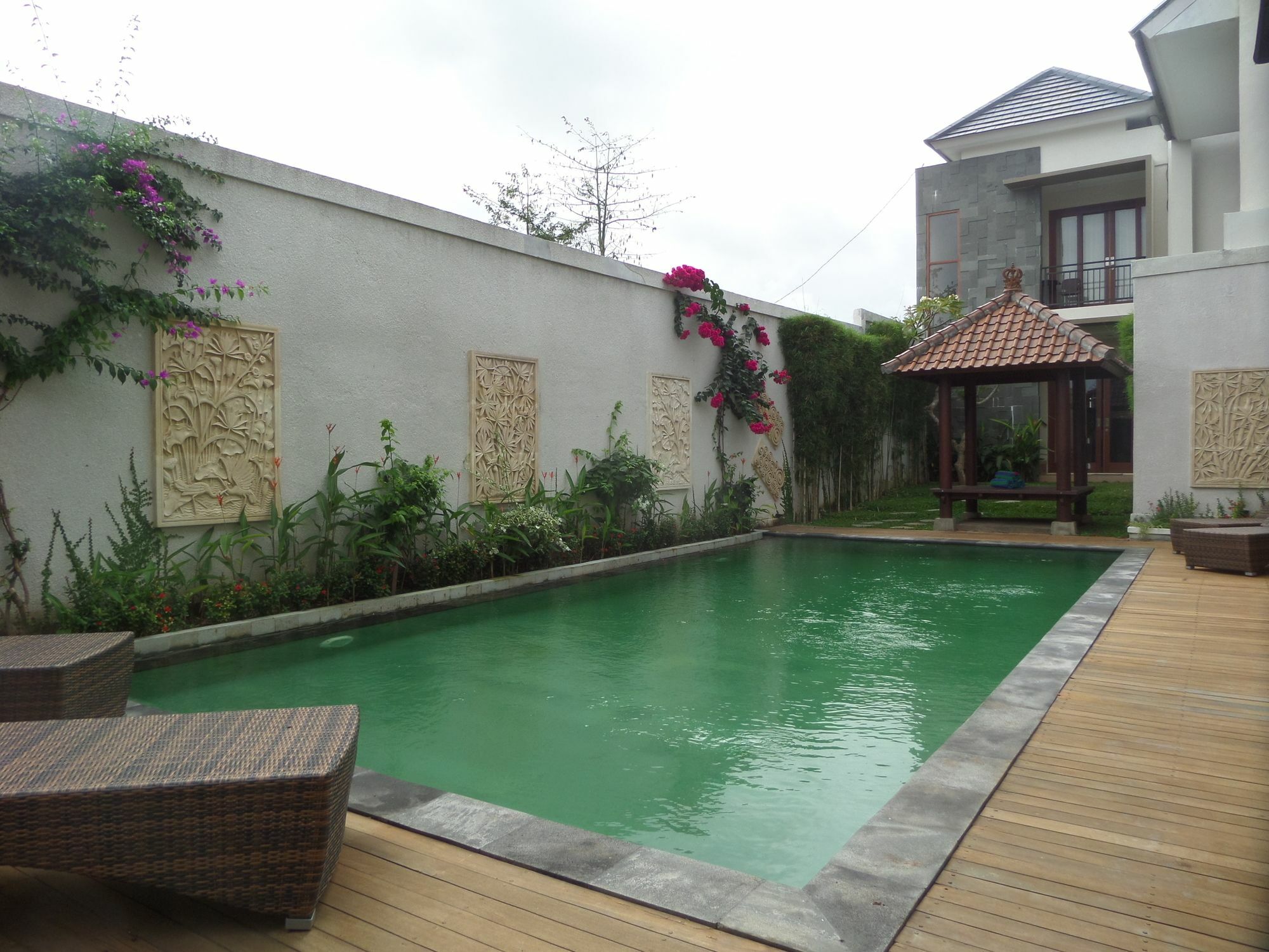 Royal Majesty Villas Kuta Lombok Buitenkant foto